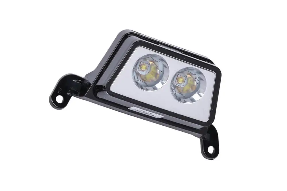 23444107 Faro De Espejo Derecho Iluminacion Exterior Silverado 24/