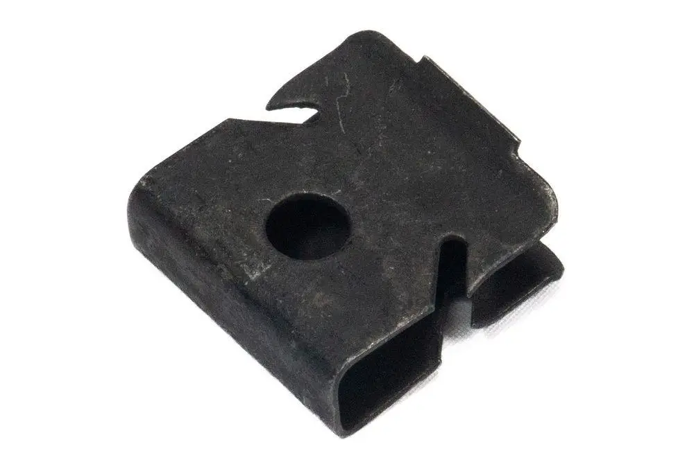24465252  Retenedor  Prot/clr Esc