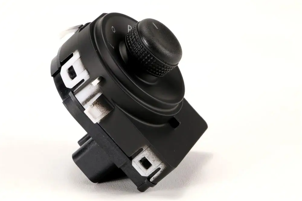 25872074 Interruptor De Espejos Tracker /16