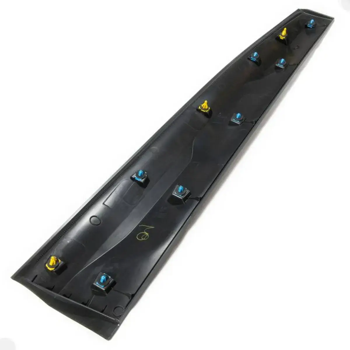 Moldura puerta para Tracker G3