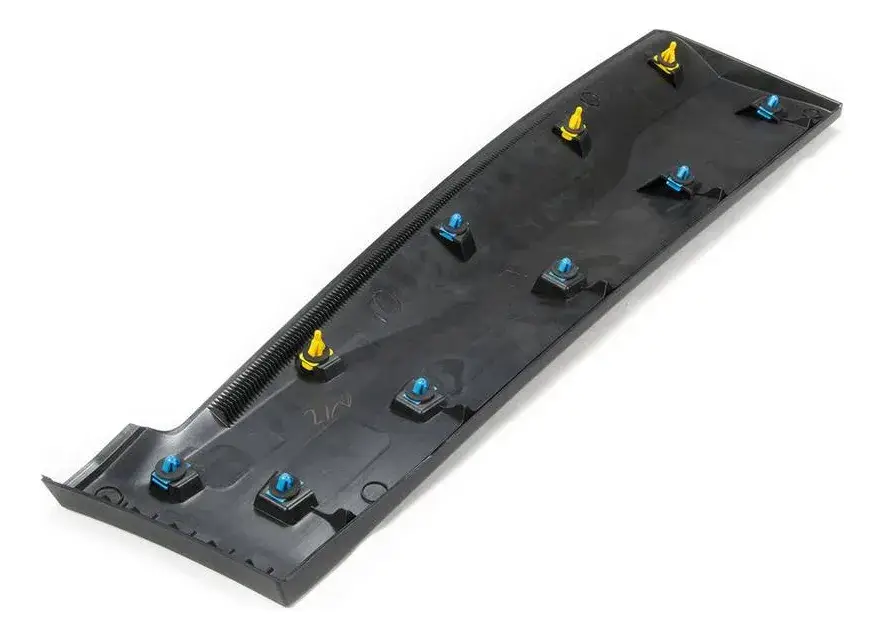 Moldura puerta para Tracker G3