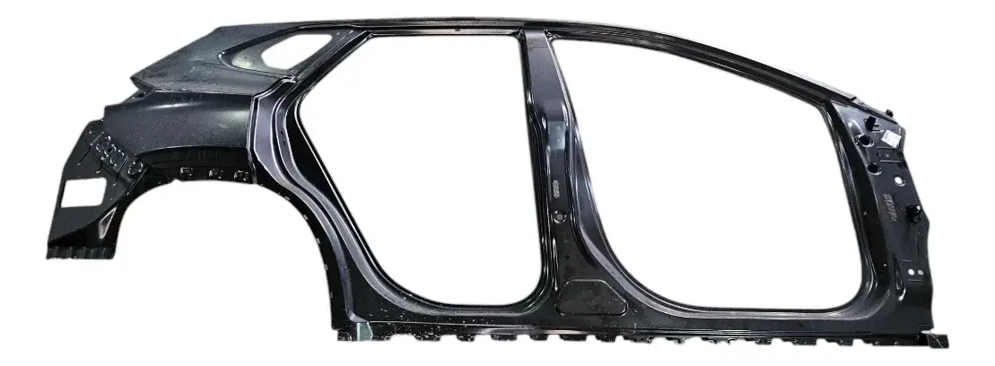 26312763 Panel Lateral Exterior Derecho Tracker G3