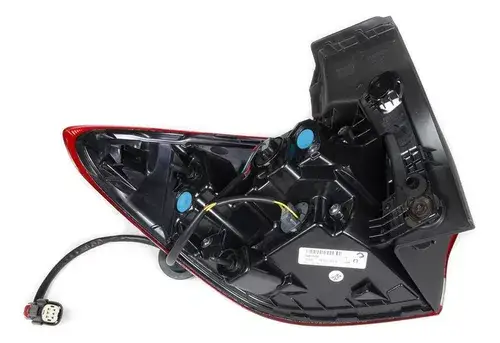 26313436 Faro Trasero Derecho Exterior Tracker G3 Lt/ltz