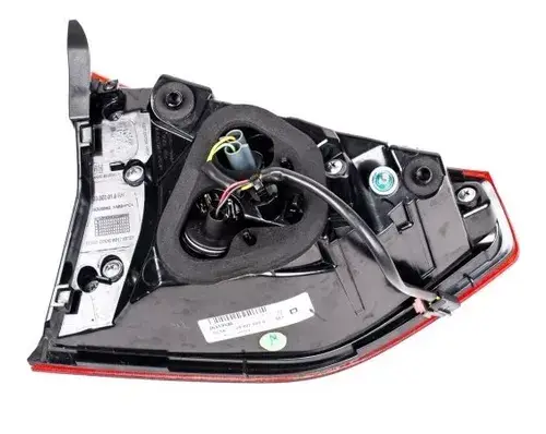 26313438 Faro Trasero Derecho Interior Tracker G3 Lt/ltz