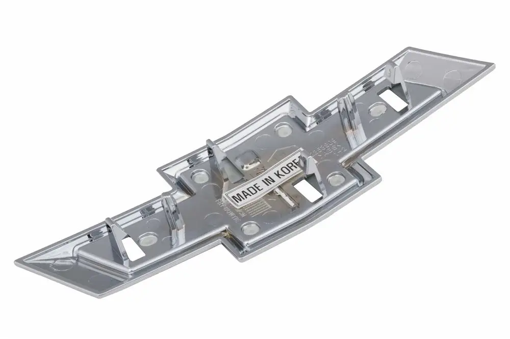 Emblema delantero para Tracker G2