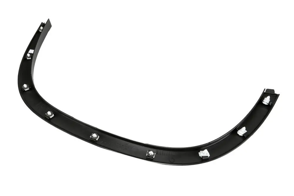 Moldura pasarrueda para Tracker G2