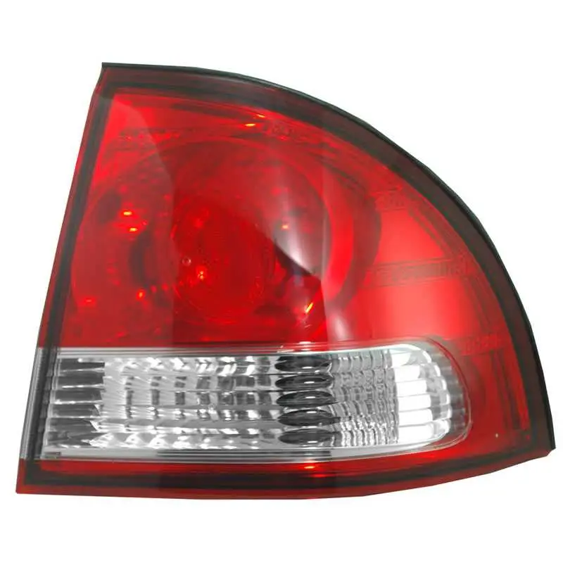 94740318 Faro Trasero Derecho Exterior Classic 4p